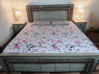 Bed with 02 side Tables