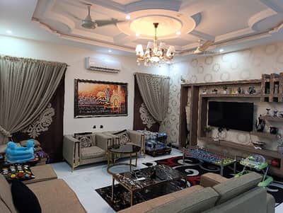 Kanal Beautiful House In Dha Phase 8 Ex Park View