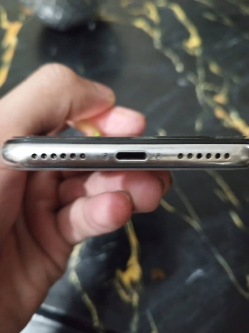 Apple iPhone X 2