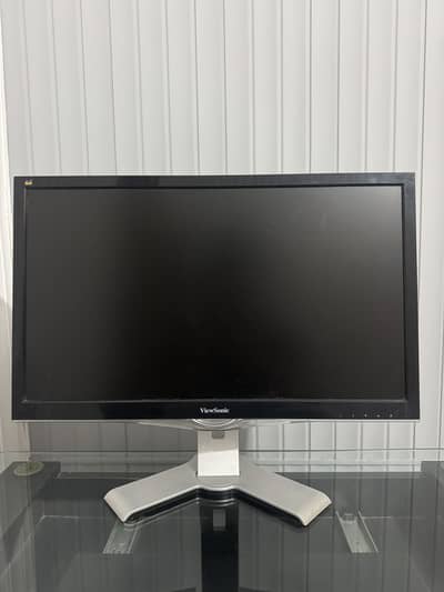 LED 1080p 24 inches 60 Hz full HD Display