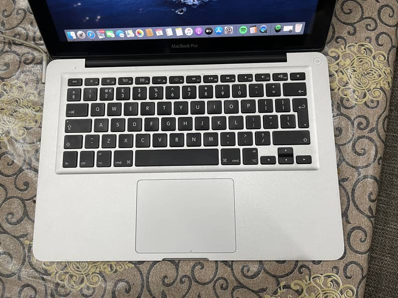 Macbook Pro (2015) 1