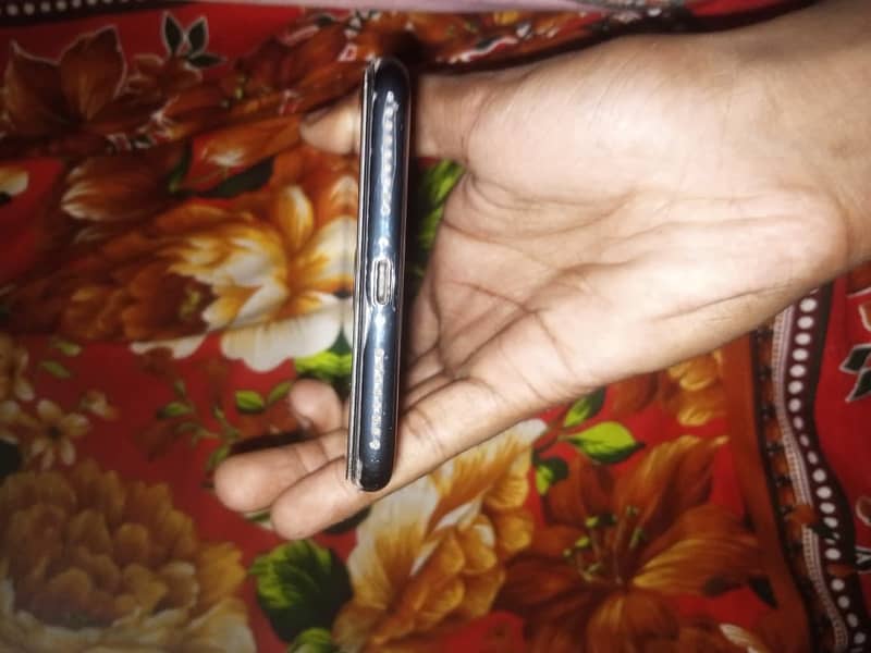 Apple iPhone 7 Plus 2