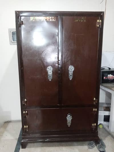 Iron almari  (wardrobe)
