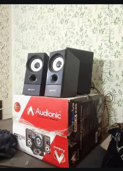 urgent sale Bluetooth speaker model 495