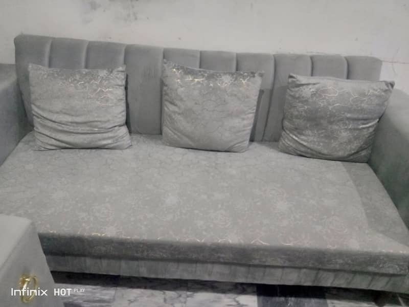 sofa set 0