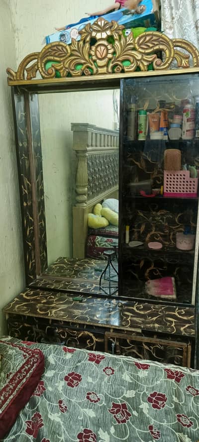 dressing table