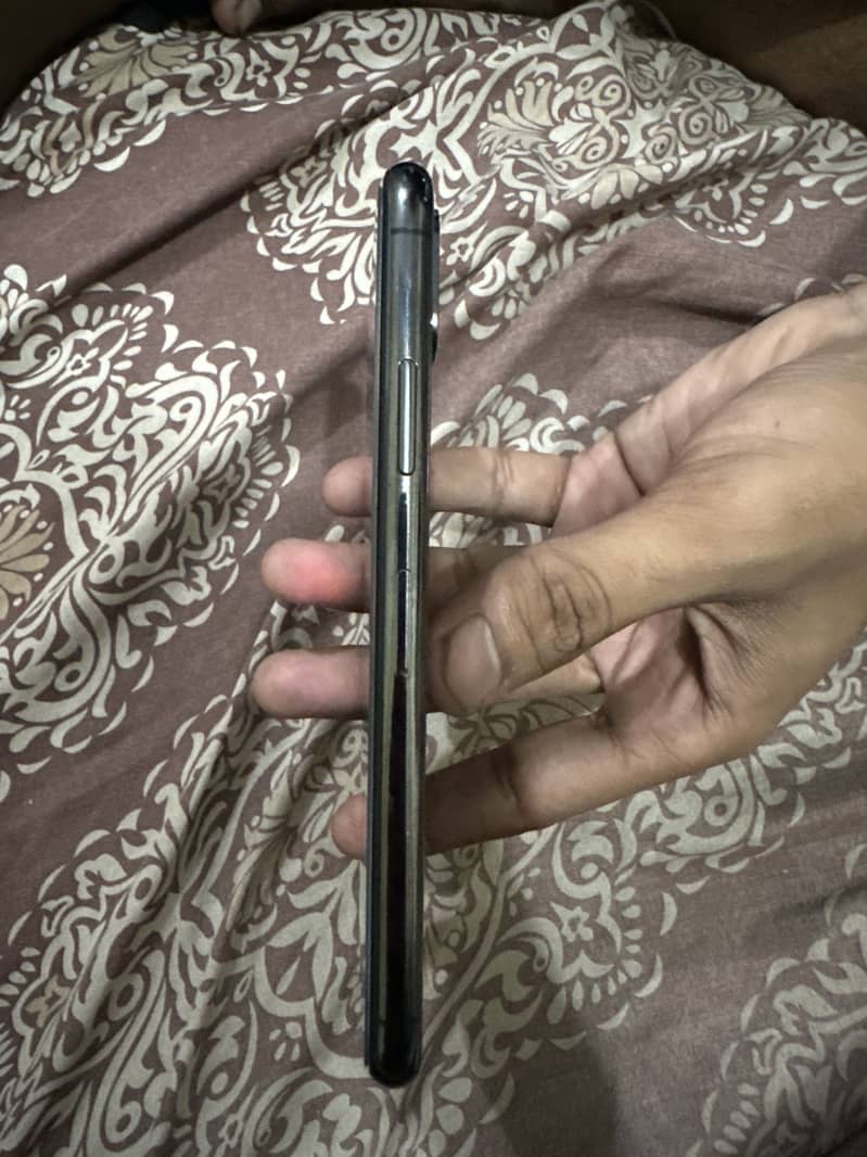 iPhone X 3