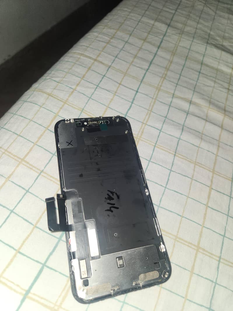Apple iphone 11 panel 1