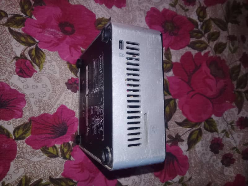 Intel NUC cpu 4