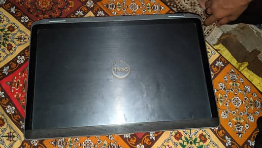 dell letitude laptop i7 2nd gen, 8gb ram, 320 HDD drive