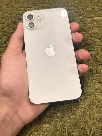 Apple iPhone 12
