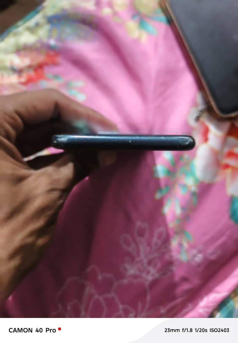 Apple iPhone 7 3