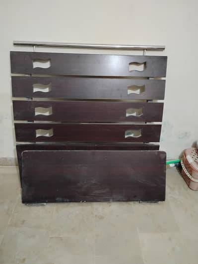 Single bed without matress