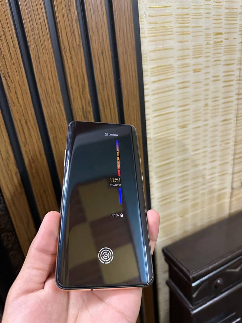 One Plus 7 Pro 3