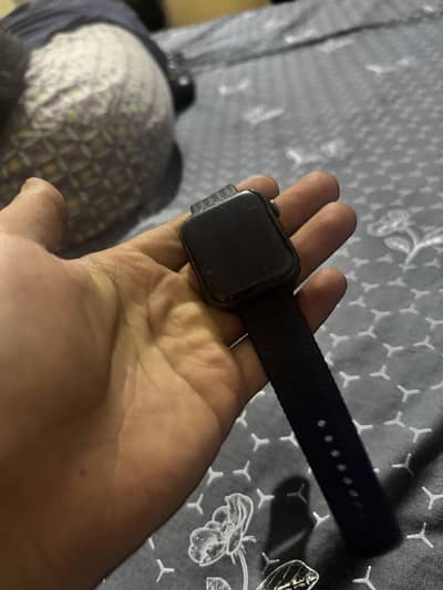 Apple series 6 battery 78% sides saaf hain screen par scratch