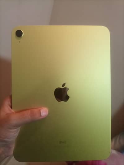 I pad 10th generation 64 gb with box