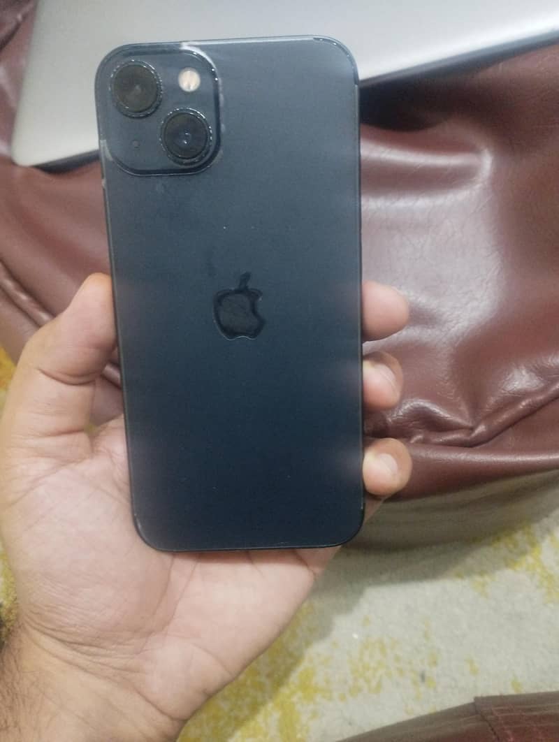 Apple iPhone 13 2