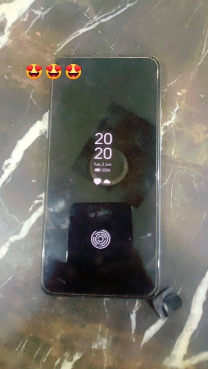 One Plus 9R 1