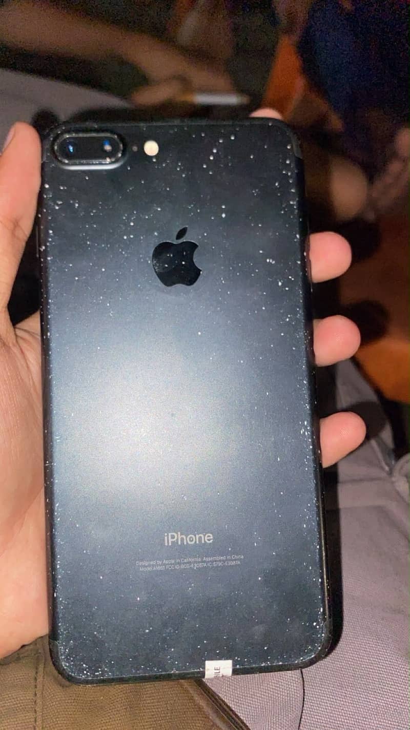 Apple iPhone 7 Plus 2