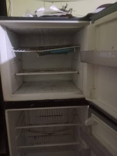 Used Fridge for sale. Model: 9175 WBES