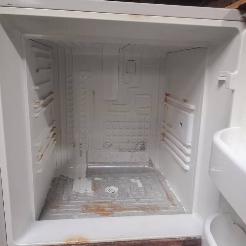 refrigerator 2