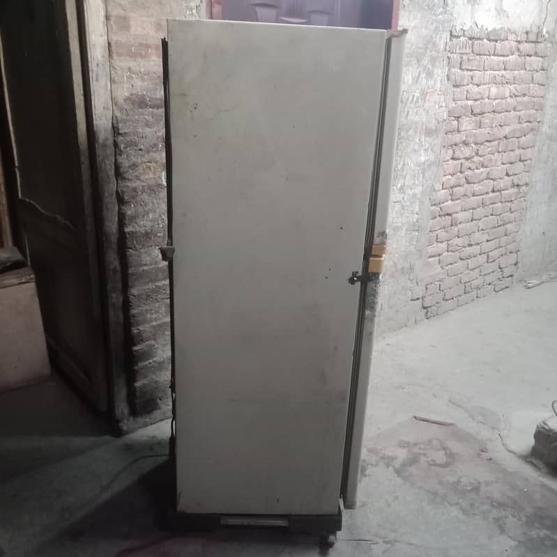 refrigerator 5