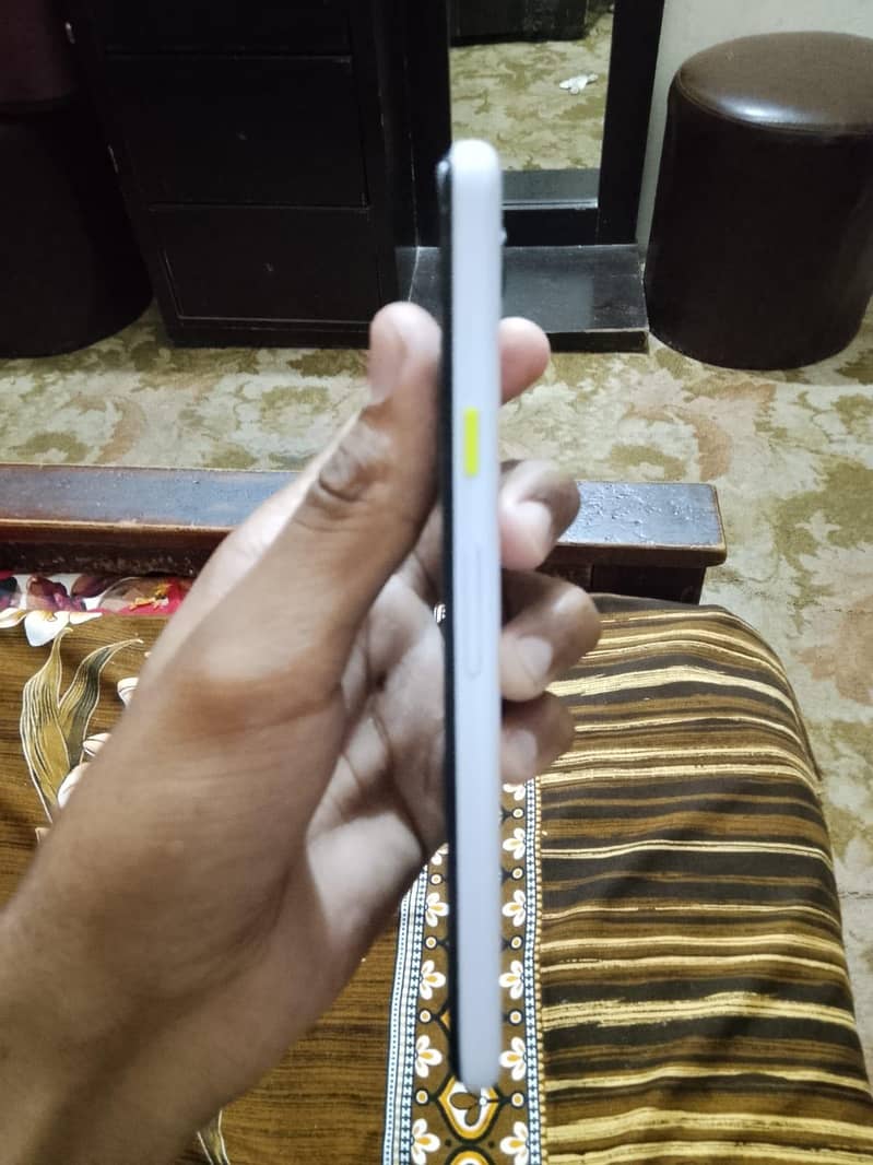 Google Pixel 3a 6