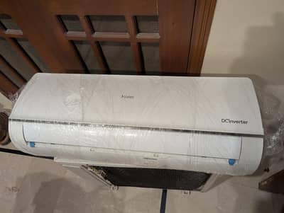 Dc invertor ac 1 ton geniun condition mofel 2021