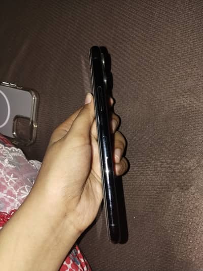 Apple iPhone 11 Pro factory unlock esim working