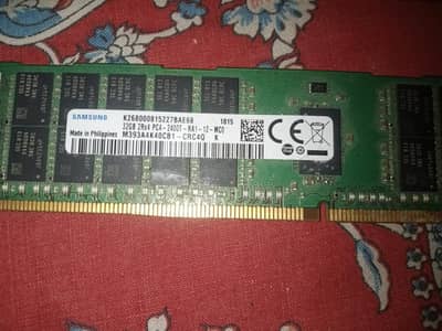 Samsung 32GB DDR4 ECC REG Server RAM (PC4-2400T RDIMM)