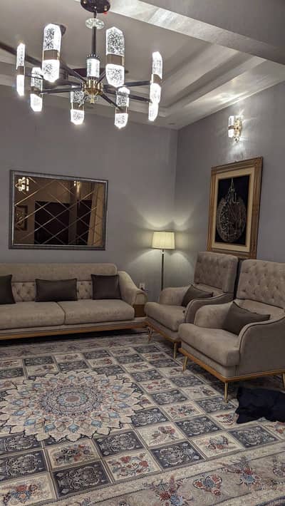 Luxury 7 Seater Sofa set (Slightly Used)