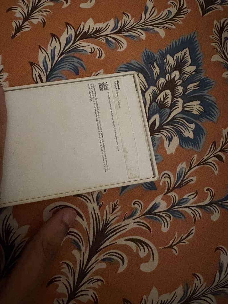 Apple iPhone 16 1