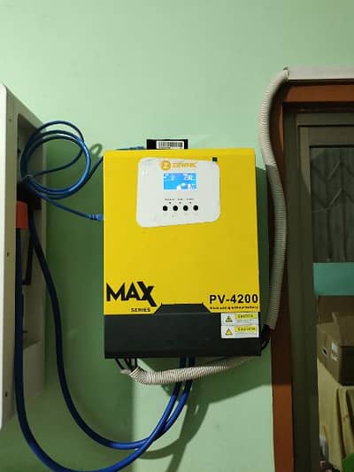 Ziewnic Max PV4200 3.2 KWA for sale in good condition