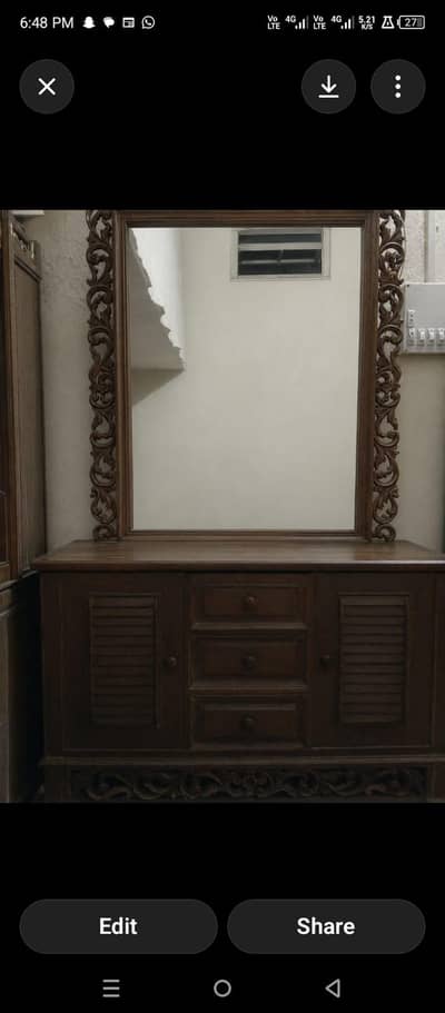 dressing table