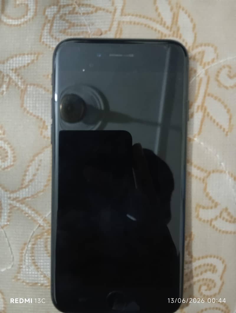 Apple iPhone 7 4