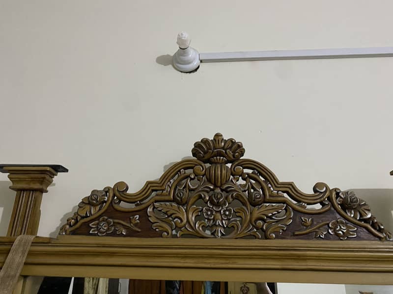 Carved solid wood  dressing table 1