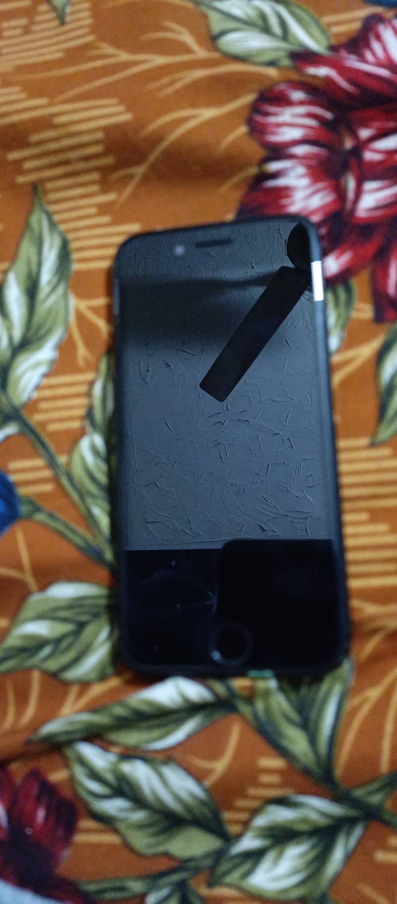 Apple iPhone 7 3