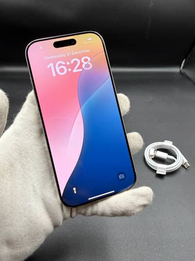 Apple iPhone 16 Pro