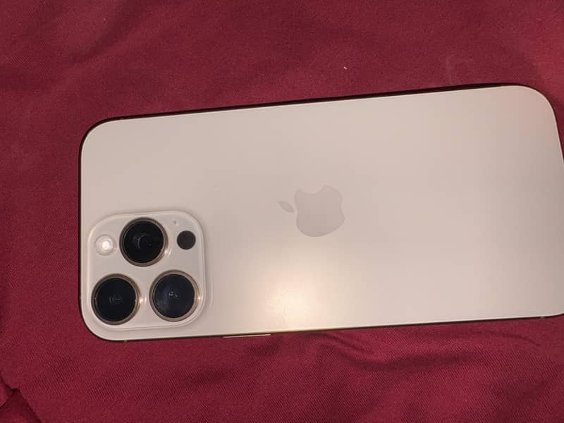 IPHONE 16 PRO MAX 3