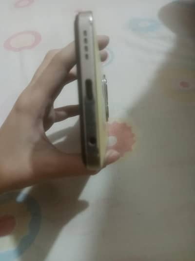 Infinix Hot 40 [Sirf serious buyers rabta karain]