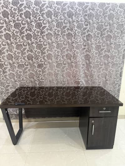 Office table for sale