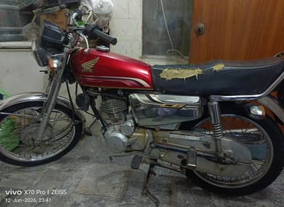 CG 125 speacial edition self star and kick