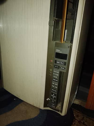 sharp 110 ac good condition 10/10 hn cooling b bhut achi hn