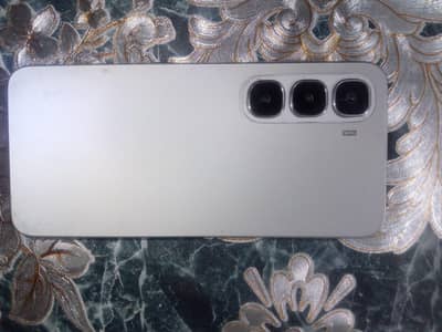 Infinix Hot 60 i