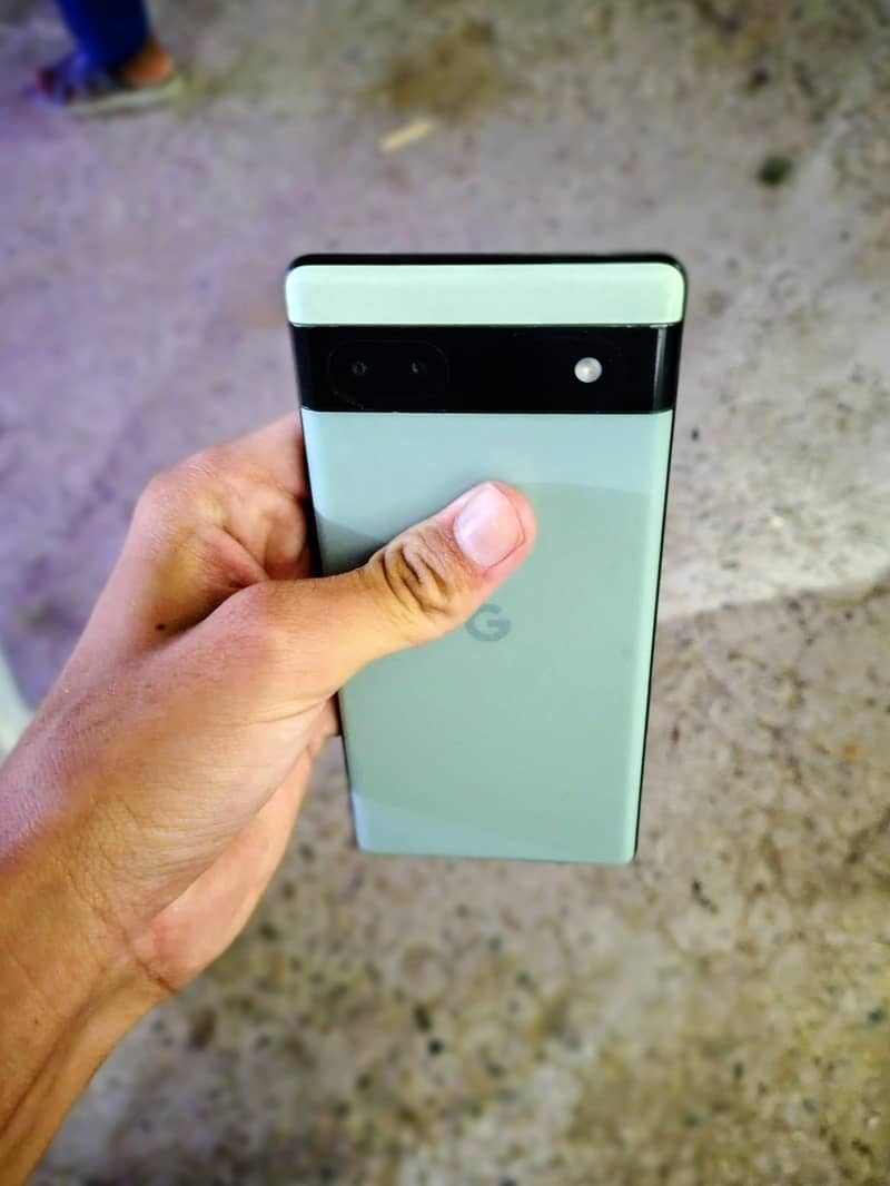 Google Pixel 6a 1
