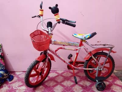 one month used hai new condition me hai Jo interested h wo rabta kre