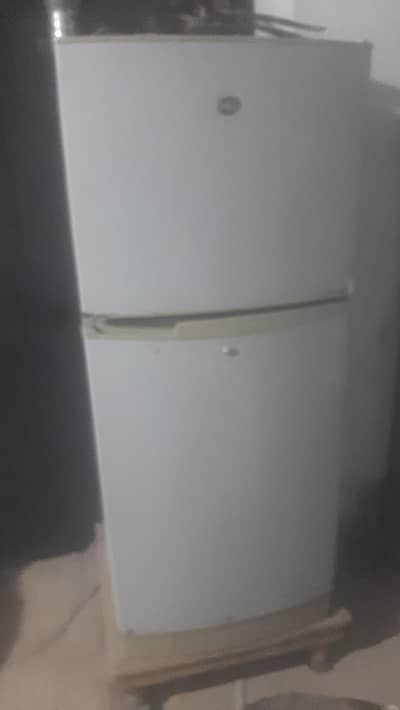 urgent sale pel refrigerator