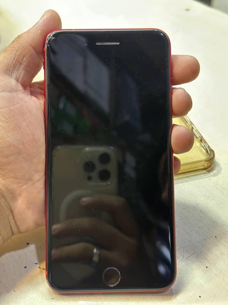Apple iPhone 8 Plus 2