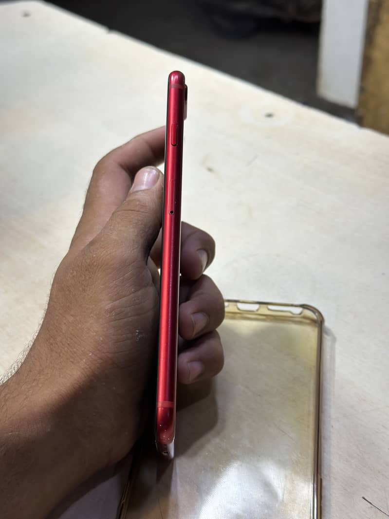 Apple iPhone 8 Plus 6
