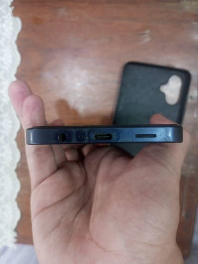 Samsung Mobile A06